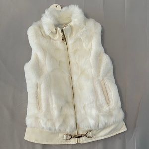 Tea N Rose Faux Fur Off White Vest with buckle